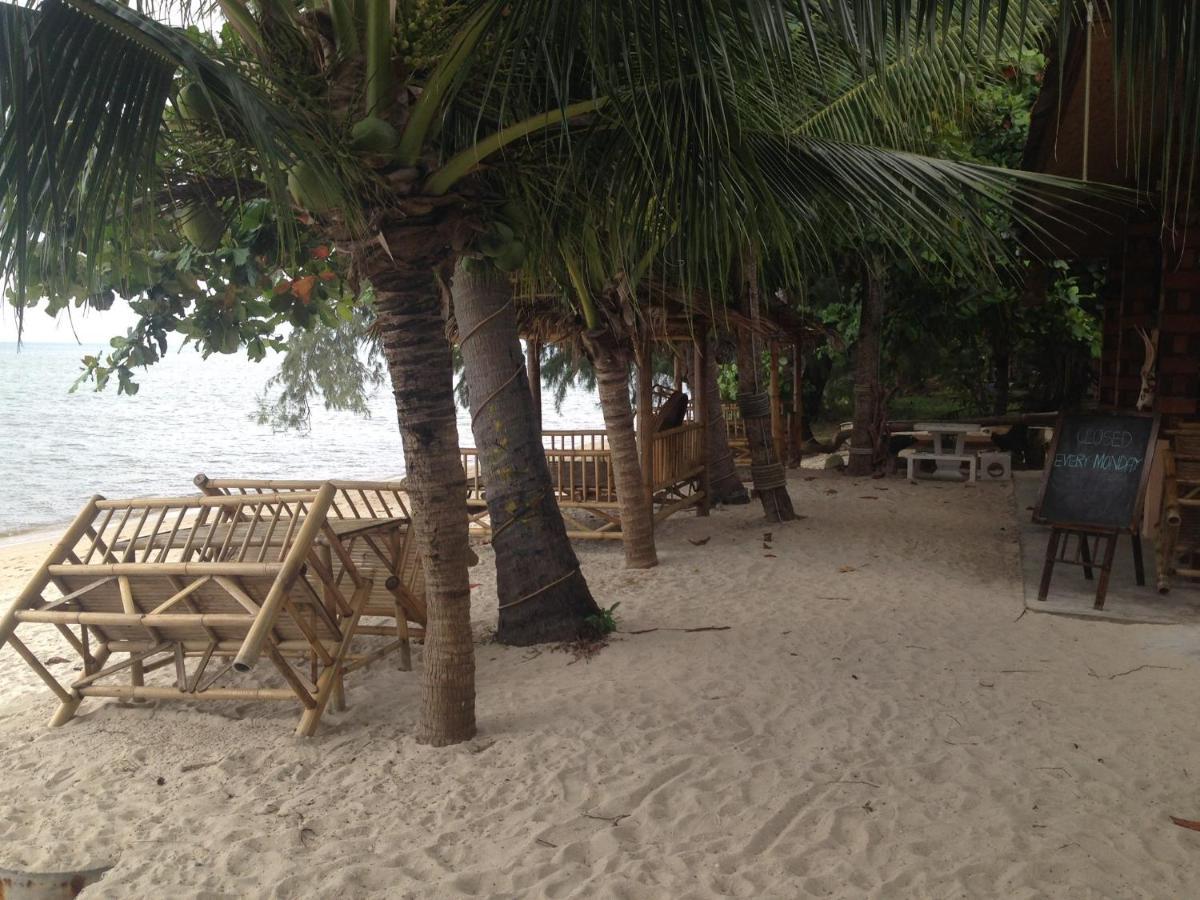Sawai Home Resort Nathon Exterior photo