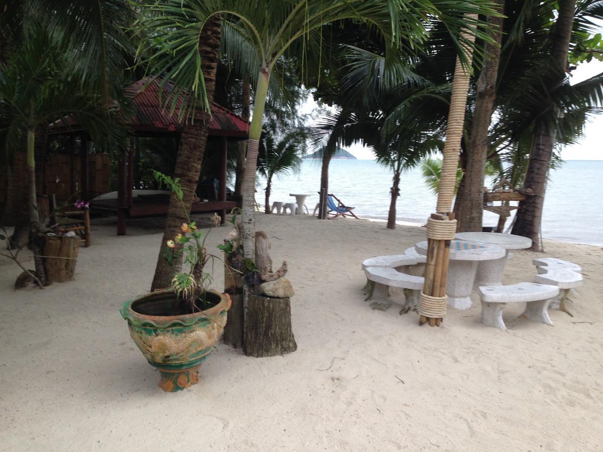 Sawai Home Resort Nathon Exterior photo
